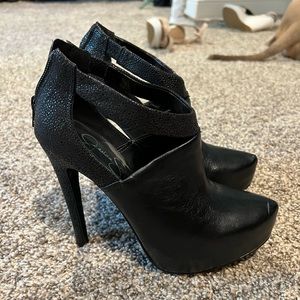 Jessica Simpson heels size 7